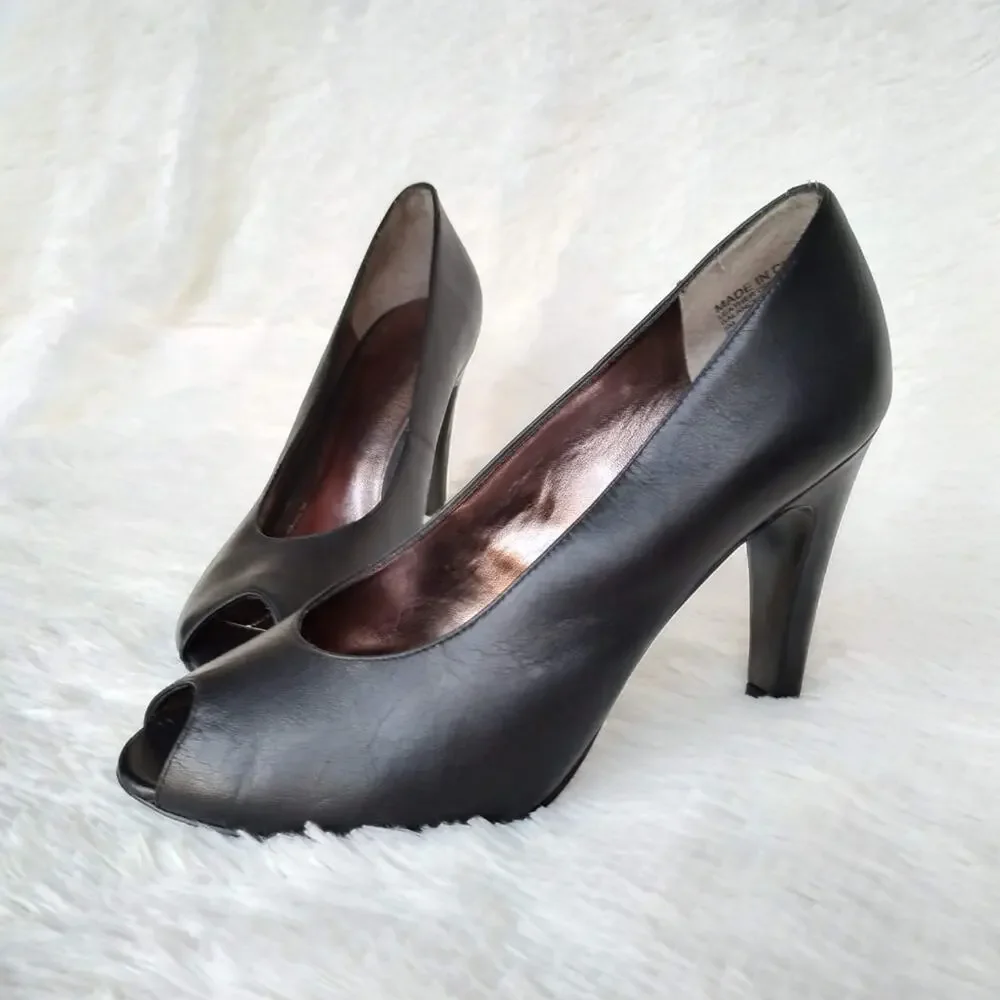 INC International Concepts Black Leather Pumps